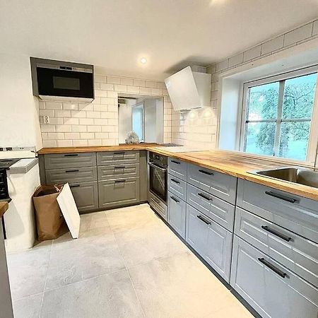 Eget Hus Med Bra Laege Och Toppstandard Linkoping Exterior photo