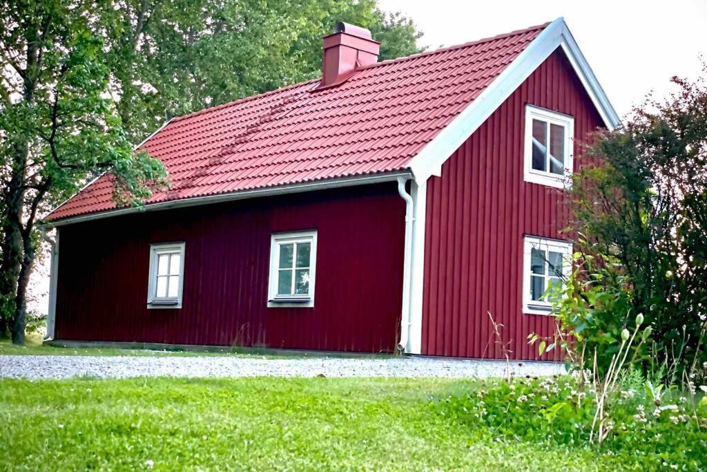 Eget Hus Med Bra Laege Och Toppstandard Linkoping Exterior photo